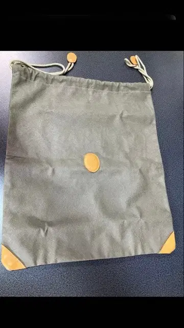 레어 C.P. COMPANY 복조리백 카키 가죽 부품