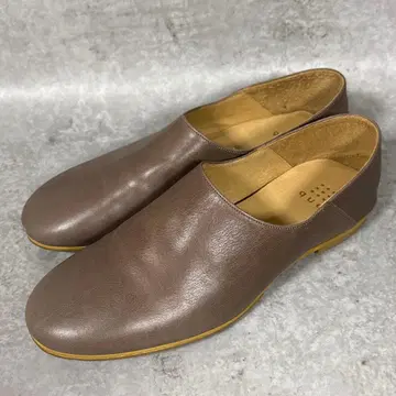 새상품급 que plain shoes M 사이즈 브라운 베이지 계열