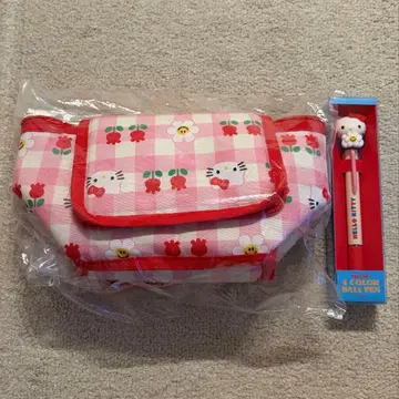 Hello Kitty Wiggle Wiggle 보냉 백 & 4색 볼펜