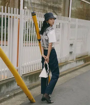 Ameri Vintage 아메리빈티지 프라그멘트 T셔츠