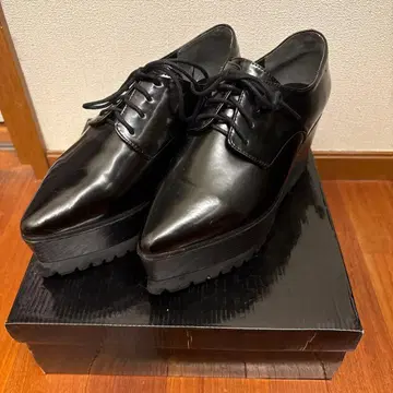 MURUA 통굽 레이스업 슈즈 블랙