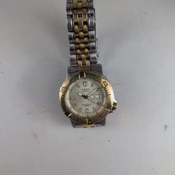 [ 30기압 방수 ] CASIO 쿼츠 손목시계 콤비 컬러 날짜 표시
