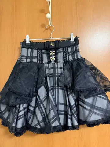LIZ LISA 체크 무늬 티어드 미니 스커트