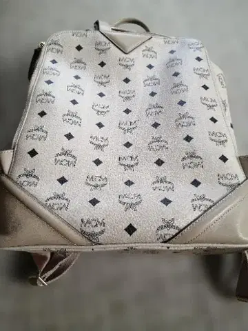 MCM 스타크 (Stark) 시리즈 백팩 베이지