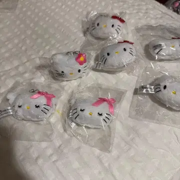 헬로키티 봉제 인형 참