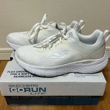 새상품급 최종 가격 인하 SKECHERS GO RUN LITE 화이트 23.5