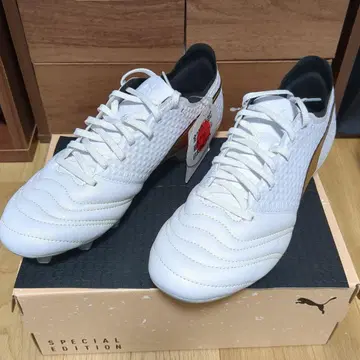 가격 인하 불가! 푸마 킹 미라이 얼티밋 KB HG 26.0