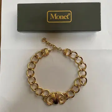 Monet 골드 목걸이
