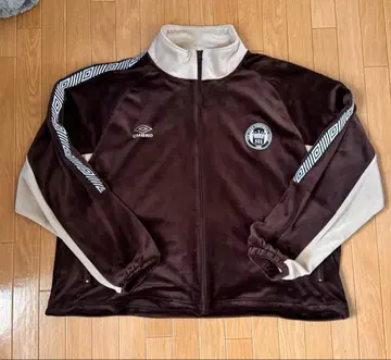 UMBRO 프릭스스토어 별주 벨로아 소재 트랙 자켓 브라운 XL