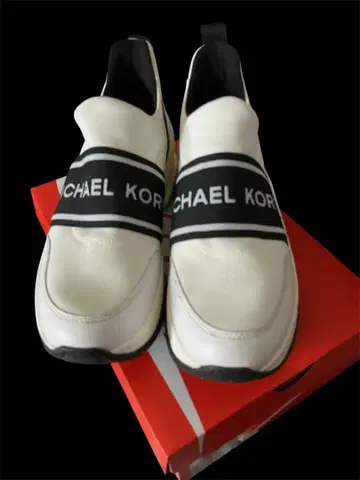 MICHAEL KORS 스니커즈 화이트 8.5M