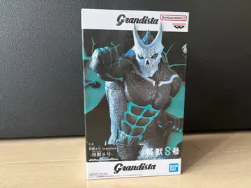괴수 8호 피규어