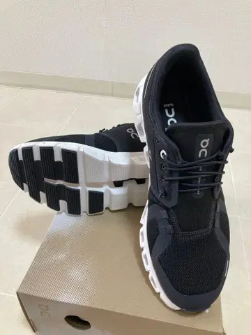온 클라우드 6 러닝화