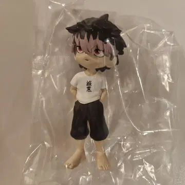 팔버스 괴수 8호 나루미 겐 시크릿 피규어