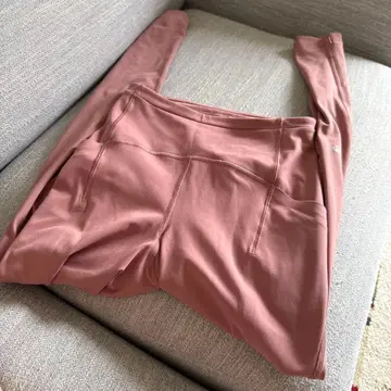 레어 lululemon 레깅스 스패츠 핑크 사이즈 2