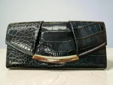 FURLA 훌라 악어 엠보싱 가죽 플랩 장지갑 네이비