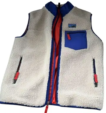 새상품급 Patagonia 클래식 레트로X 베스트 L 사이즈