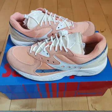 Saucony AYA S70495-1 27cm