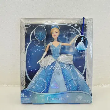 신데렐라 Holiday Princess 2012 인형 피규어