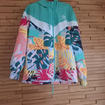 adidas Originals 트로피컬 패턴 윈드브레이커