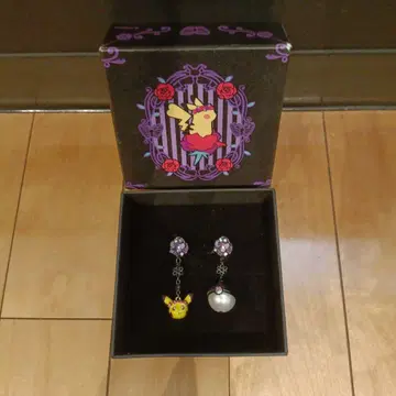 ANNA SUI 귀찌 피카츄