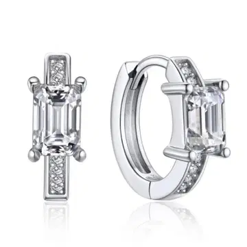 최고급 0.8ct 에메랄드 컷 모이사나이트 귀걸이 GRA 감정서 포함
