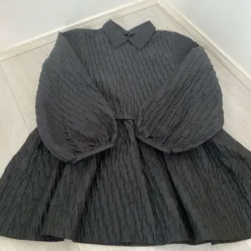 새상품급 에어리 자카드 2WAY 블라우스 UNITED ARROWS