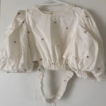 화이트 퍼프 슬리브 크롭 블라우스 ZARA