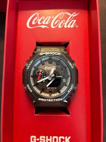 GA-2100CC-3AJR G-SHOCK 코카콜라 콜라보