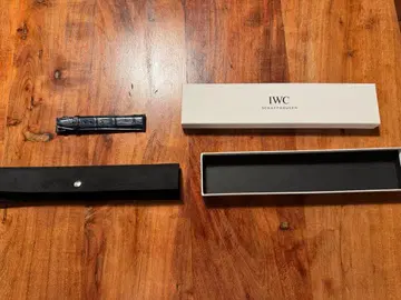 [ 미사용 새상품 ] IWC 정품 포트피노 40mm용 네이비색 가죽 숏
