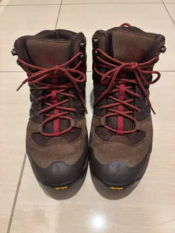 [새상품급] THE NORTH FACE 등산화 트레킹 슈즈 28cm