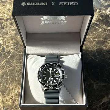 한정판 미사용 SUZUKI JIMNY x SEIKO 다이버즈