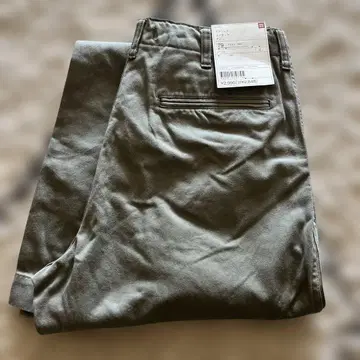 UNIQLO 클래식 노턱 치노 올리브 79cm