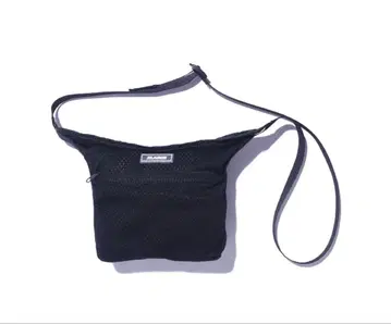 새상품 XLARGE MESH SHOULDER BAG 엑스라지
