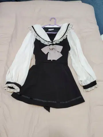 리즈리사 세일러 카라 셋업