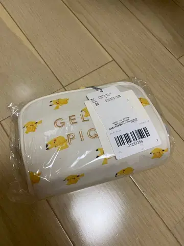 GELATO PIQUE 피카츄 파우치