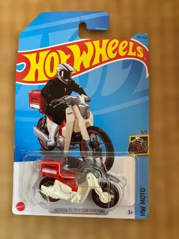 Hot Wheels Honda Super Cub Custom