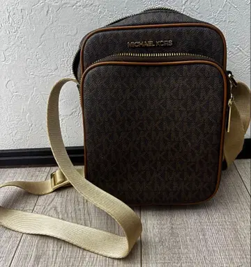 MICHAEL KORS 숄더백