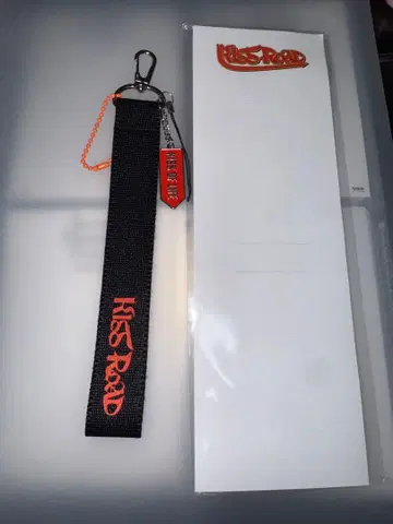 KISSOFLIFE KISSROAD 응원봉 스트랩