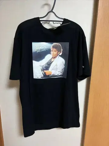 atmos x 마이클 잭슨 공식 스릴러 T셔츠