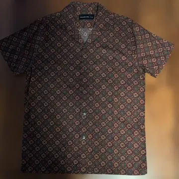 Abercrombie & Fitch 올 패턴 하와이안 셔츠 L 사이즈
