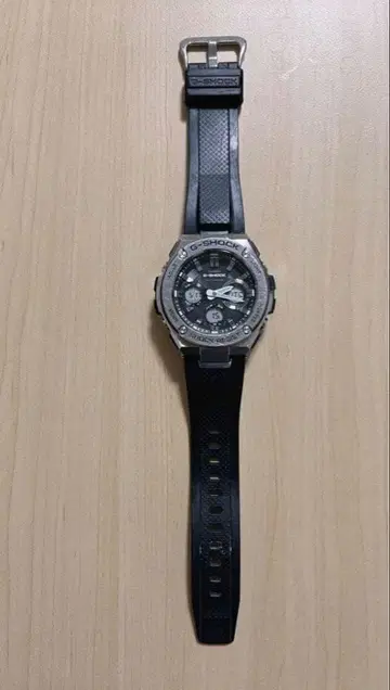 CASIO G-SHOCK GST 아날로그 디지털 손목시계 블랙 x 실버