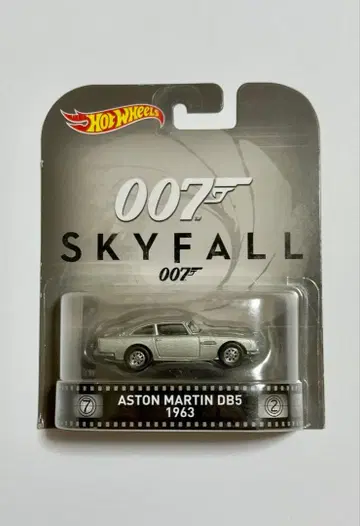 Hot Wheels 007 SKYFALL Aston Martin DB5