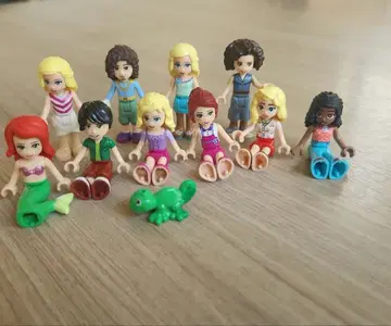 LEGO 미니 피규어 11개