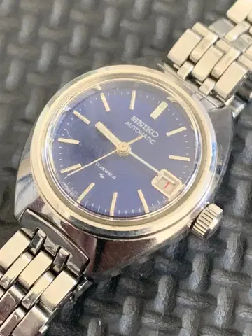 새상품급 SEIKO 2205-0440 자동 와인딩 여성용 중고 가동품