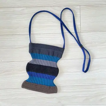 CFCL STRATA SACOCHE BAG 숄더