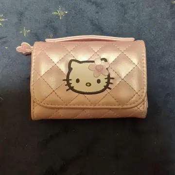 가격 인하, Hello Kitty 퀼팅 미니 지갑 핑크