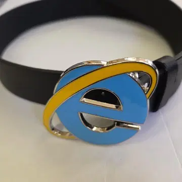 그 화제의 Internet Explorer 가죽 벨트 y2k 90s