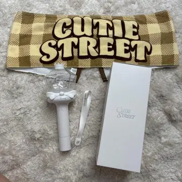 [ 2세트 ] CUTIE STREET 공식 응원봉 & 머플러 타월