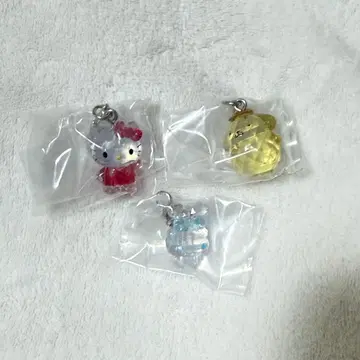 크리스탈 메지루시 액세서리 산리오 키티 시나모롤 폼폼푸딩