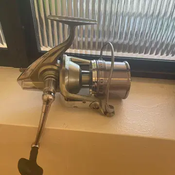 Daiwa SURF BASIA 35 스피닝 릴
